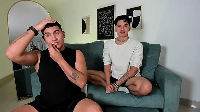 Snapshot of MatheoVelez chatting on 01-10-25, 07:46 MatheoVelez online show from 01-10-25, 07:46