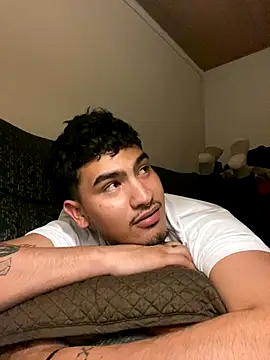 Snapshot of MatheoVelez chatting on 09-09-25, 04:34 MatheoVelez online show from 09-09-25, 04:34