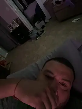 Snapshot of elamante03 chatting on 12-23-24, 01:45 elamante03 online show from 12-23-24, 01:45