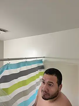 Snapshot of elamante03 chatting on 01-07-25, 03:44 elamante03 online show from 01-07-25, 03:44