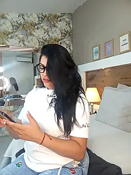 EmaBakker online show from 12-14-25, 12:10