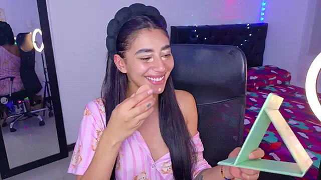 JulietaCheerr online show from 12-16-25, 01:10