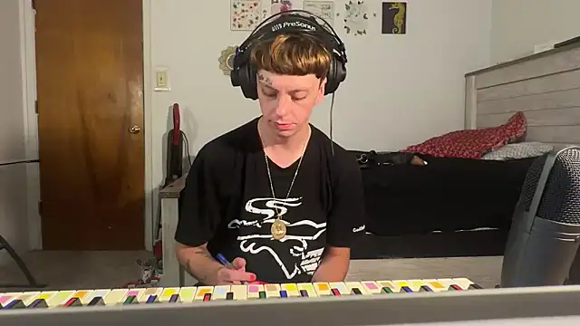 twentywithafelonyy online show from 09-15-25, 05:40