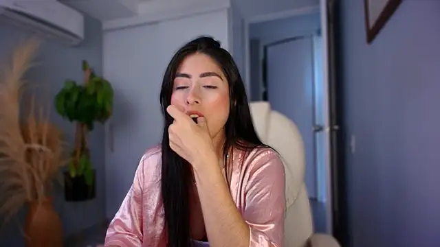 auroracaruso11 online show from 09-30-25, 08:58