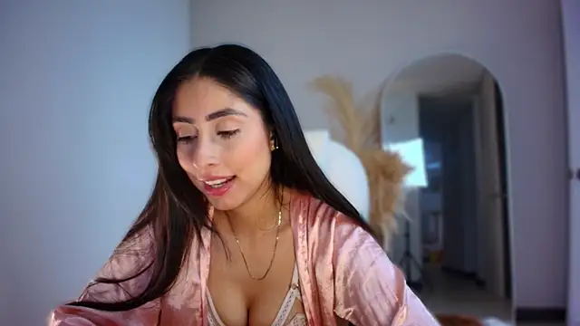 auroracaruso11 online show from 11-21-25, 09:35