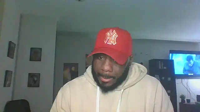 Snapshot of Stayinalive1992 chatting on 12-16-25, 03:55 Stayinalive1992 online show from 12-16-25, 03:55