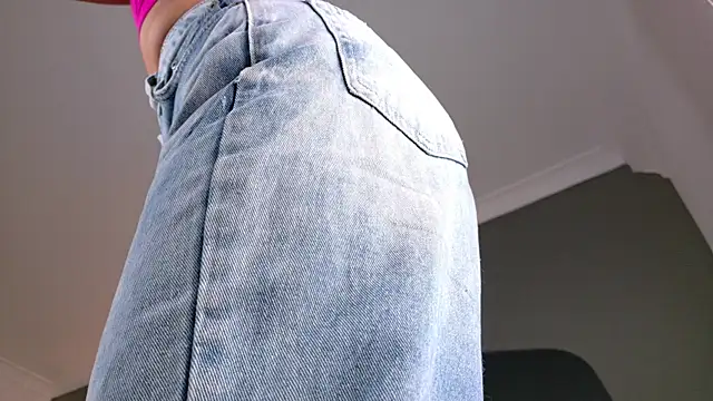 ParisFox  online show from 10-24-25, 07:32