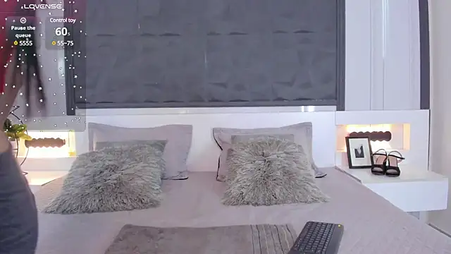 SaraGomez1 online show from 01-09-25, 01:13