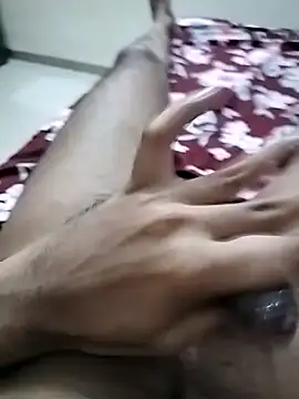 Snapshot of sanju599 chatting on 03-02-25, 06:51 sanju599 online show from 03-02-25, 06:51