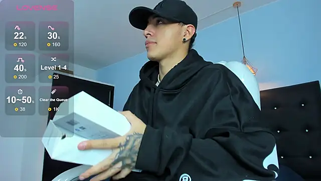 Lobo 17  online show from 11-04-25, 03:38