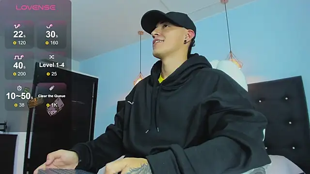 Lobo 17  online show from 11-14-25, 03:16