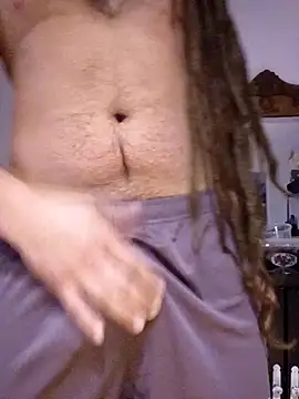 QcMisterv13 online show from 02-08-25, 01:11