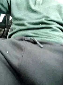 QcMisterv13 online show from 10-29-25, 07:37