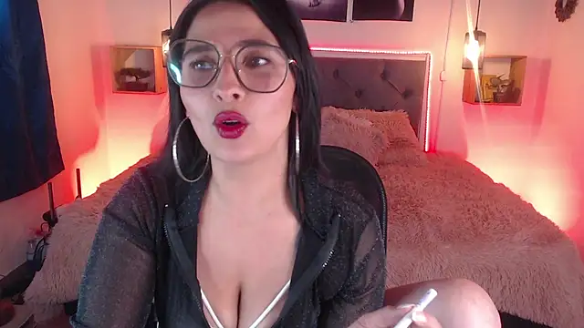 emily leinner online show from 10-11-25, 03:10