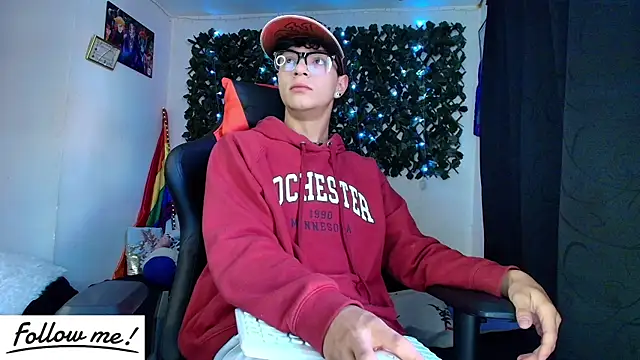 twink sebas  online show from 01-11-25, 02:15
