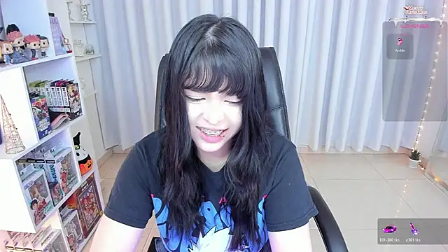 misshoneyxxx online show from 11-20-25, 02:12