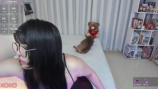 misshoneyxxx online show from 03-18-26, 04:15