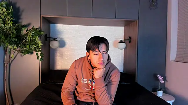 Andy Joy  online show from 11-23-25, 11:21