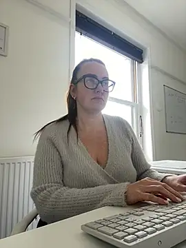 Miss Stassi online show from 03-05-25, 10:00