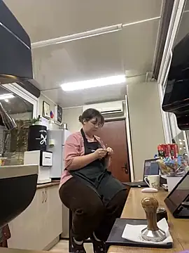 cinnabon  online show from 02-16-25, 03:27