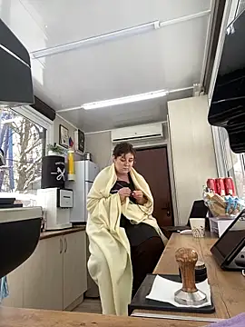 cinnabon  online show from 02-24-25, 11:43