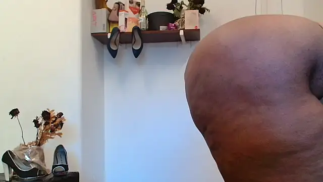 xTALLSEXYBUMx online show from 09-17-25, 06:04