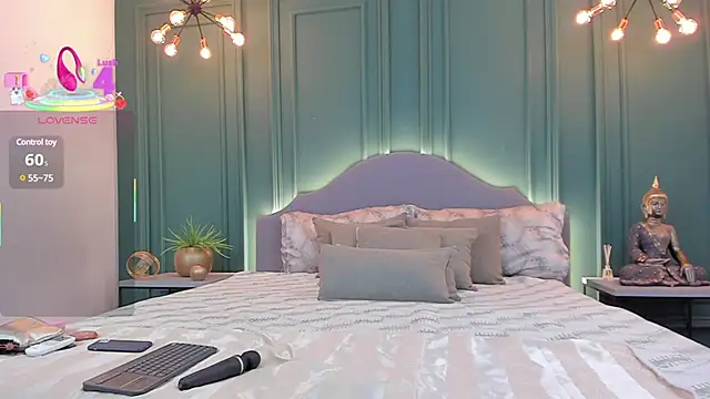 Snapshot of rubyhill_2711 chatting on 03-13-25, 11:38 rubyhill 2711 online show from 03-13-25, 11:38