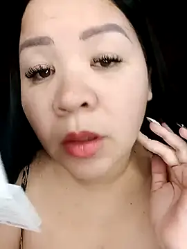 Snapshot of Chantal_lopez chatting on 10-27-25, 08:02 Chantal lopez online show from 10-27-25, 08:02