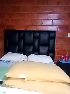 Snapshot of Chantal_lopez chatting on 12-22-25, 05:32 Chantal lopez online show from 12-22-25, 05:32