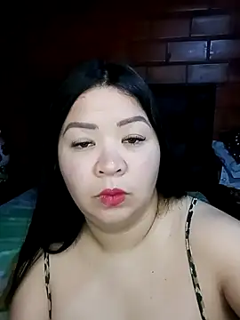 Snapshot of Chantal_lopez chatting on 02-26-26, 05:01 Chantal lopez online show from 02-26-26, 05:01