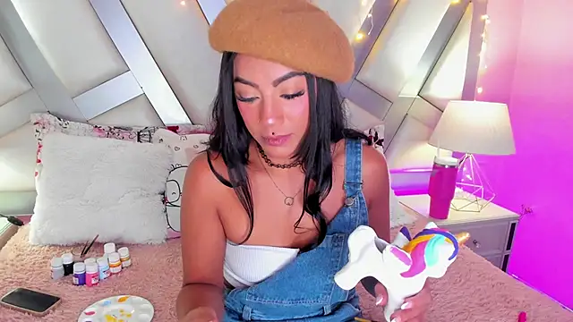 Amber villalobos  online show from 01-29-25, 07:15