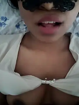 Bella Luna18 online show from 02-08-25, 09:13