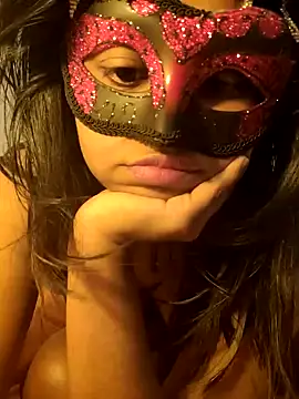 Bella Luna18 online show from 03-07-25, 06:00