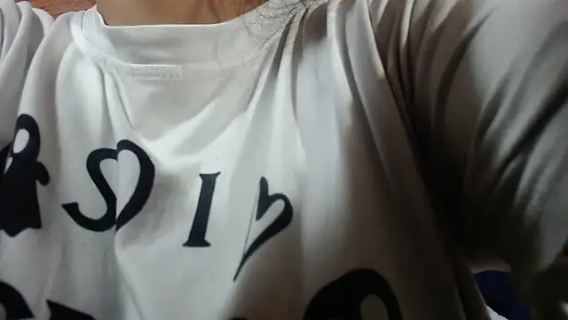 CarolineBrunx online show from 11-11-25, 05:07