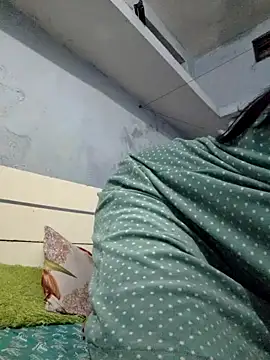 Priya Strip online show from 01-24-25, 06:14