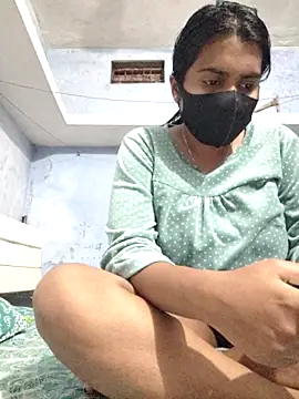 Priya Strip online show from 02-17-25, 06:59