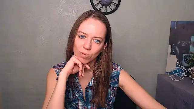 Snapshot of GloriaSi_ chatting on 03-15-25, 10:24 GloriaSi  online show from 03-15-25, 10:24