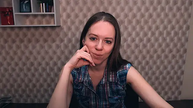 Snapshot of GloriaSi_ chatting on 03-19-25, 10:22 GloriaSi  online show from 03-19-25, 10:22