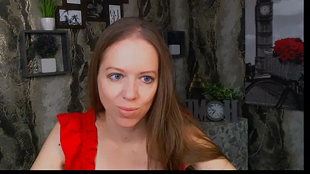 Snapshot of GloriaSi_ chatting on 09-11-25, 04:34 GloriaSi  online show from 09-11-25, 04:34
