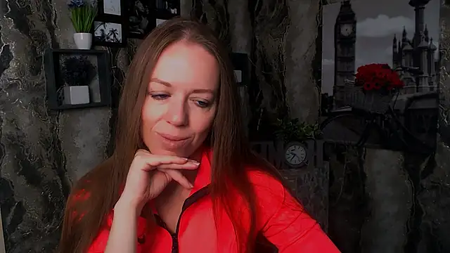 Snapshot of GloriaSi_ chatting on 10-05-25, 04:44 GloriaSi  online show from 10-05-25, 04:44