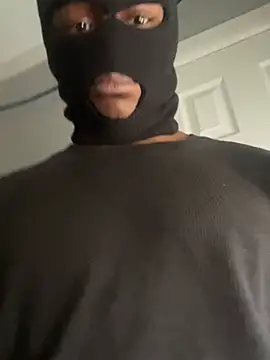 sneakylink13   online show from 02-10-25, 09:15