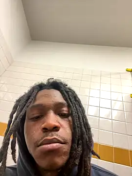 sneakylink13   online show from 11-01-25, 01:46