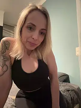 Annelibre online show from 02-23-25, 08:33