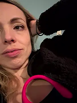 Annelibre online show from 11-30-25, 09:52