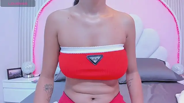 Snapshot of Meli_castillo chatting on 02-23-25, 04:35 Meli castillo online show from 02-23-25, 04:35