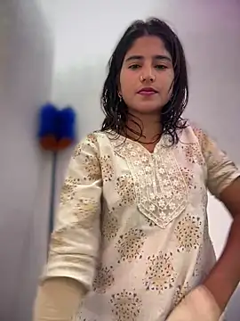 DiyAsingHh online show from 12-18-25, 04:07