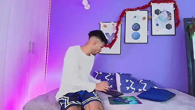 miaa lux online show from 12-22-24, 09:53