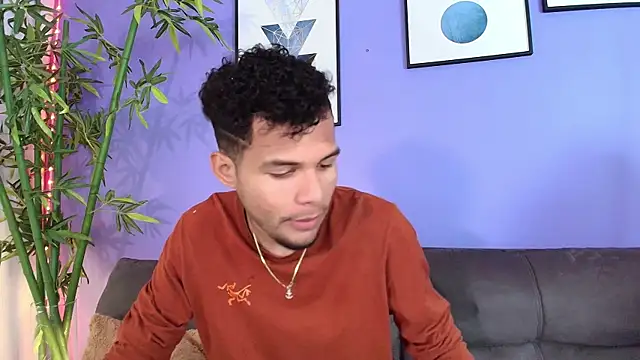 miaa lux online show from 03-15-25, 03:37