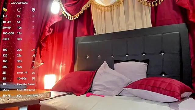 brittany williams  online show from 11-29-25, 04:04