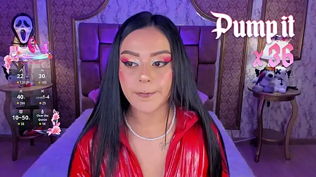 SoffiQueen online show from 11-06-25, 05:25